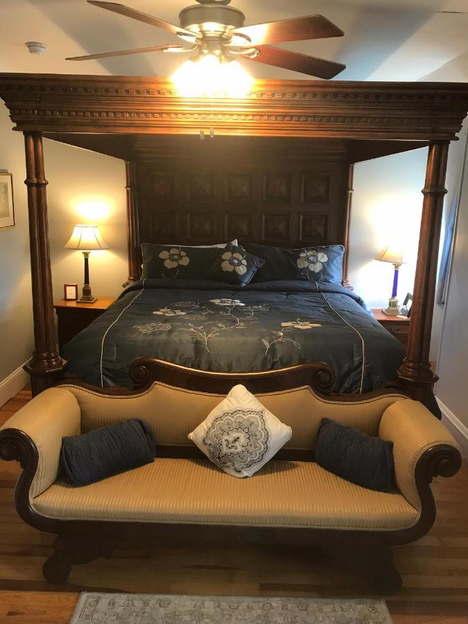 Edgewood Manor Inn Bed And Breakfast Providence Exterior foto
