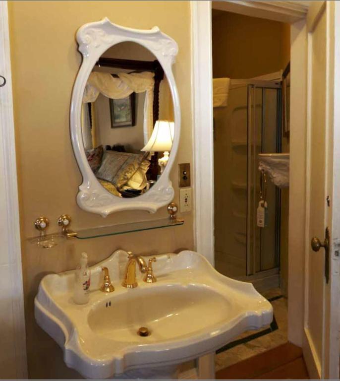 Edgewood Manor Inn Bed And Breakfast Providence Quarto foto